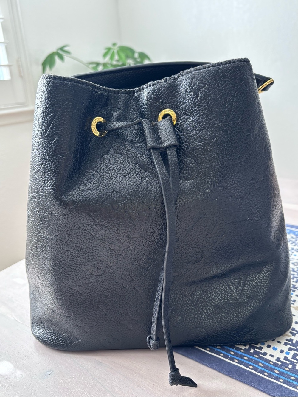 Louis Vuitton Black Embossed Leather Drawstring Bucket Shoulder Bag